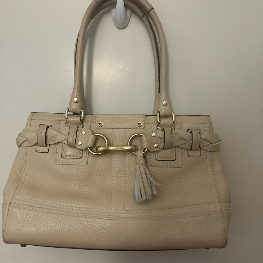 Elegant Cream Leather Coach Handbag